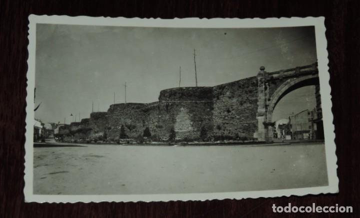 Postales: FOTO POSTAL DE LAS MURALLAS DE LUGO, N. 211, ED. AISA, NO CIRCULADA.