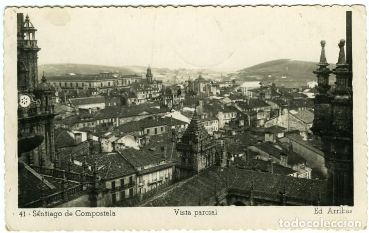 Postales: N&ordm; 41-SANTIAGO DE COMPOSTELA. Vista Parcial. Circulada en 1950. ED. ARRIBAS