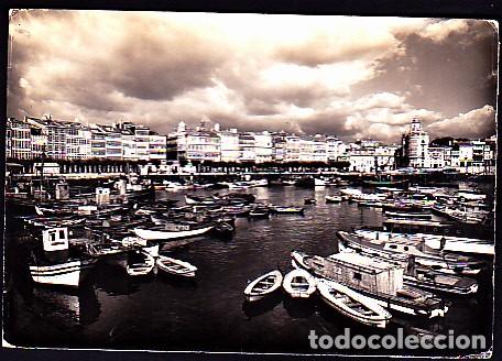 Postales: POSTAL LA CORU&Ntilde;A DARSENA Y PASEO - Foto 1