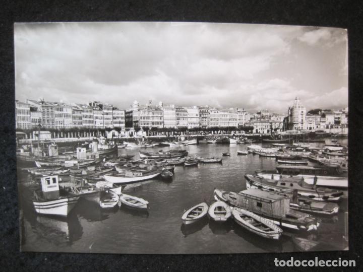 Postais: LA CORU&Ntilde;A-DARSENA Y PASEO-FISA-FOTO ALFONSO-1008-POSTAL ANTIGUA-(86.924)