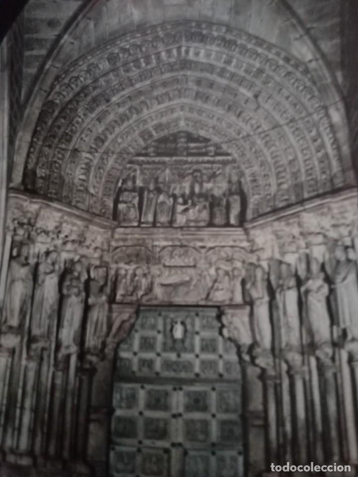 Postales: Tuy p&oacute;rtico de la catedral. - Foto 2