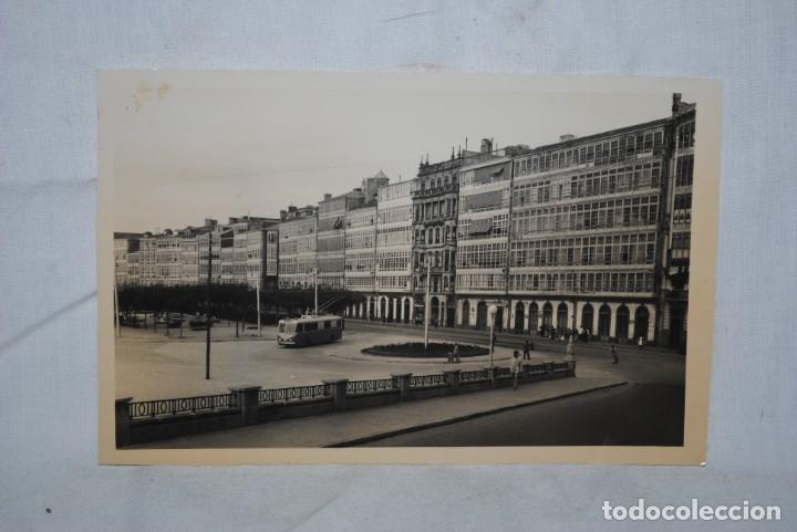 Postales: LA CORU&Ntilde;A , AVENIDA DE LA MARINA . - Foto 1
