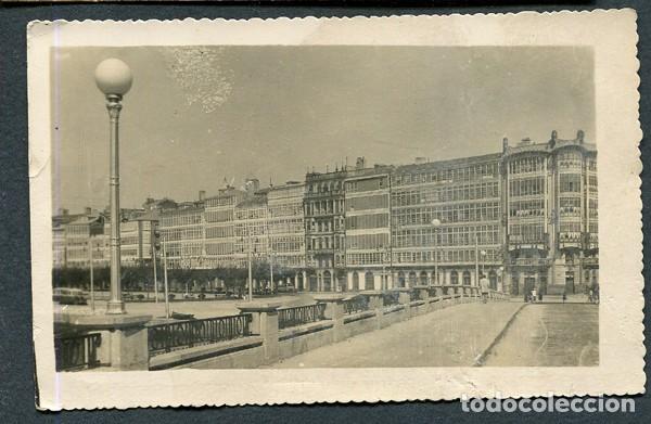 Postcards: X127806 GALICIA LA CORUNA LA CORUNA VISTA PARCIAL DE LA AVENIDA DE LA MARINA