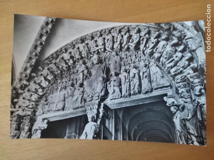 Postales: SANTIAGO COMPOSTELA PORTICO GLORIA ARCO CENTRAL CIRCULADA A&Ntilde;OS 50 FISA 15