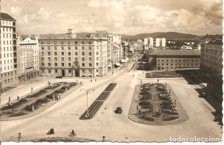 Postkarten: POSTAL, FERROL DEL CAUDILLO, PLAZA DE ESPA&Ntilde;A , CIRCULADA