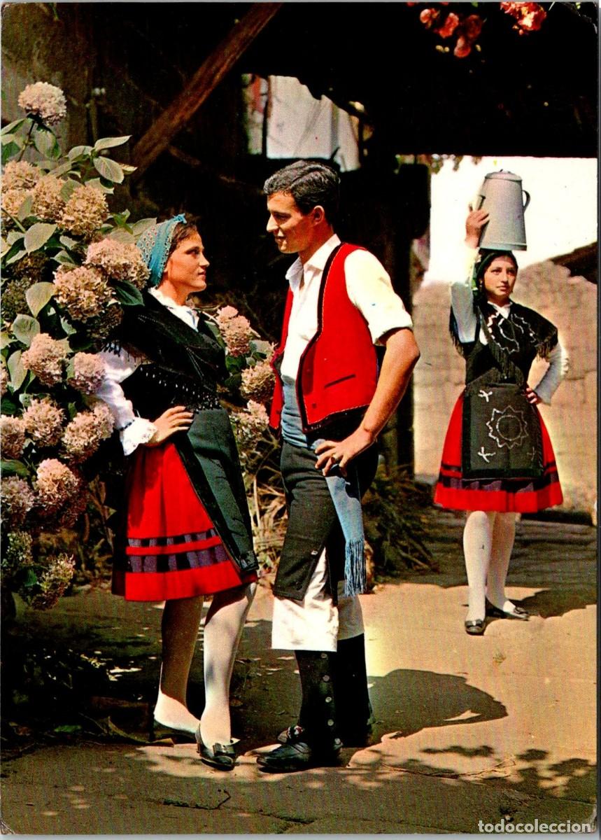 Postcards: Galicia - Trajes regionales - Ed. Paris n&ordm; 542 - 150x105mm aprox.