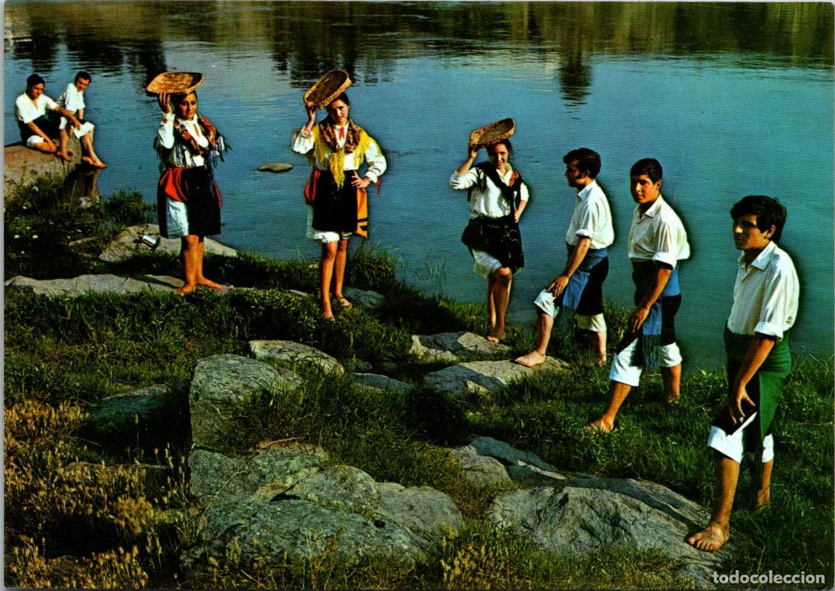 Postcards: Galicia - Grupo t&iacute;pico - Ed. Arribas n&ordm; 2919 - 150x105mm