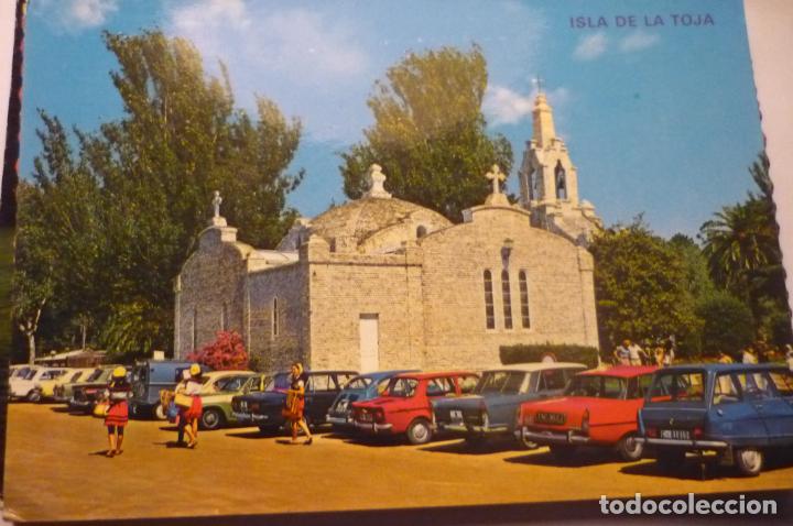 Postales: POSTAL ISLA DE LA TOJA.-CAPILLA COCHES CM - Foto 1