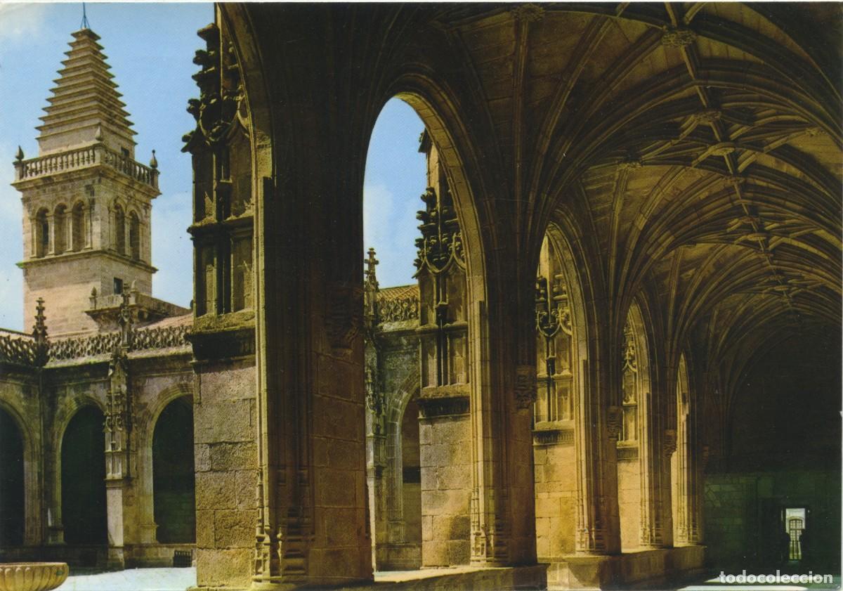 Postales: N&ordm; 2.072-SANTIAGO DE COMPOSTELA. Catedral. Claustro. Circulada en 1983. ED. ARRIBAS