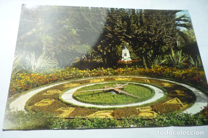 Postales: postal la coru&ntilde;a-reloj floral