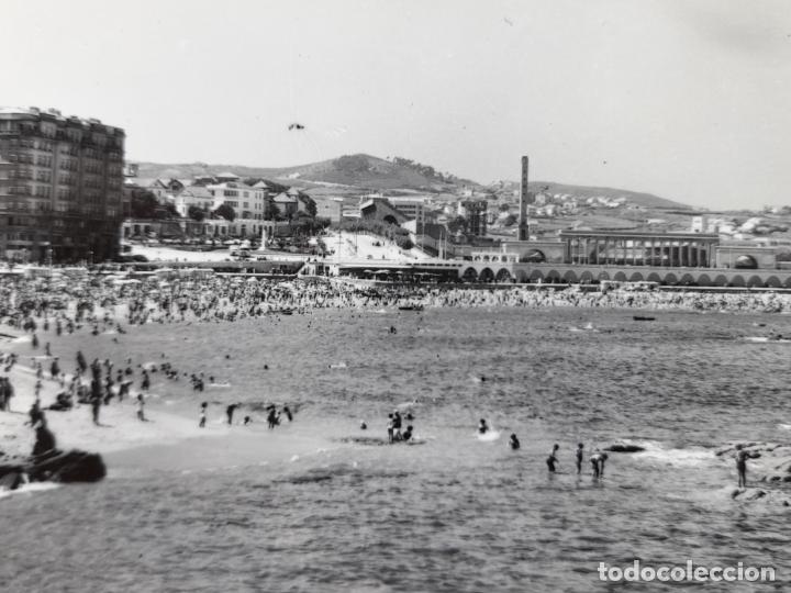 Postales: La Coru&ntilde;a. Playa de Riazor. - Foto 2
