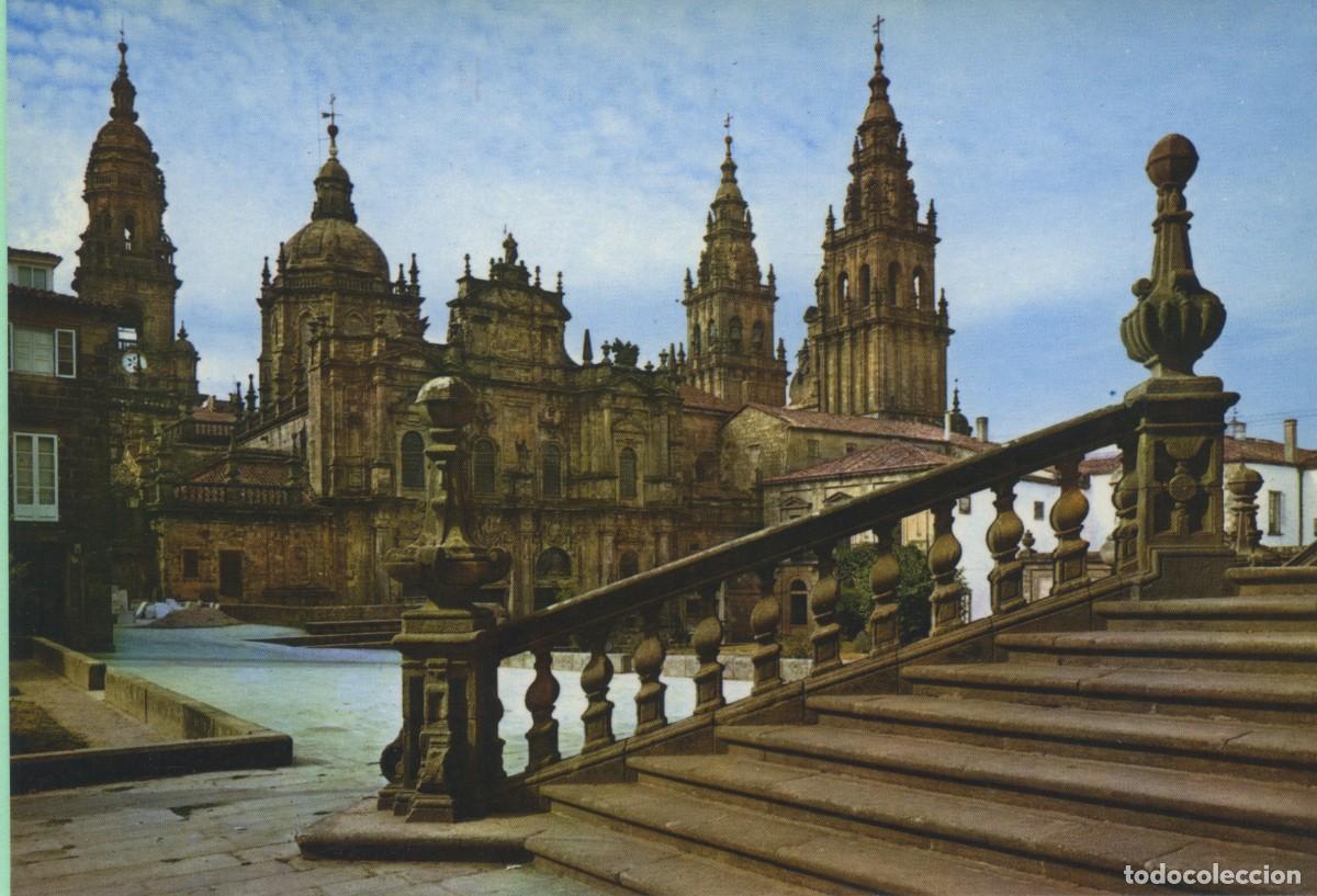 Cartes Postales: N&ordm; 2003-SANTIAGO DE COMPOSTELA. Catedral. Fachada de la Azabacher&iacute;a. Sin circular. ED. ARRIBAS
