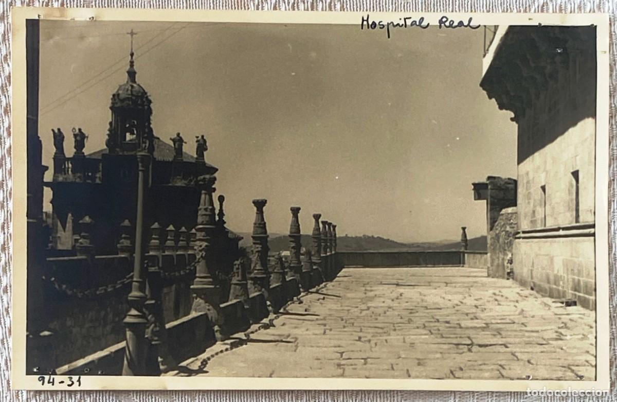 Cartes Postales: ANTIGUA FOTOGRAFIA DE SANTIAGO DE COMPOSTELA 1946, TAMA&Ntilde;O POSTAL MIDE 14 X 9 CMS.