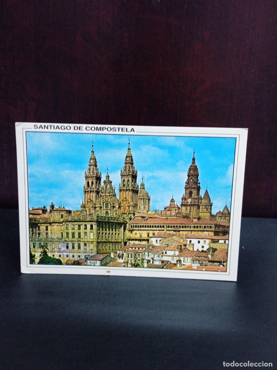 Postkarten: P2590 Postal Santiago de Compostela 118Vists parcial y Catedral . Edc Arribas