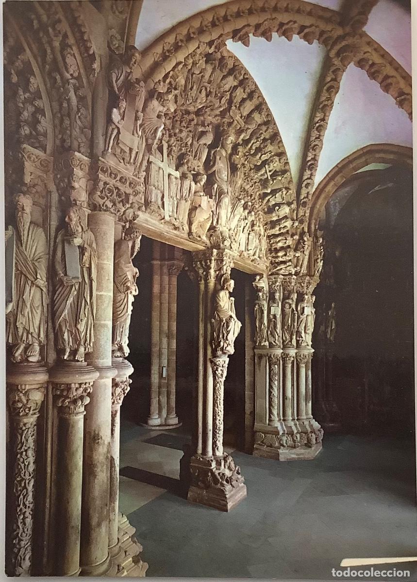 Cartes Postales: CORU&Ntilde;A, SANTIAGO DE COMPOSTELA P&oacute;rtico de la Gloria. 2031 Arribas. Sin circular.
