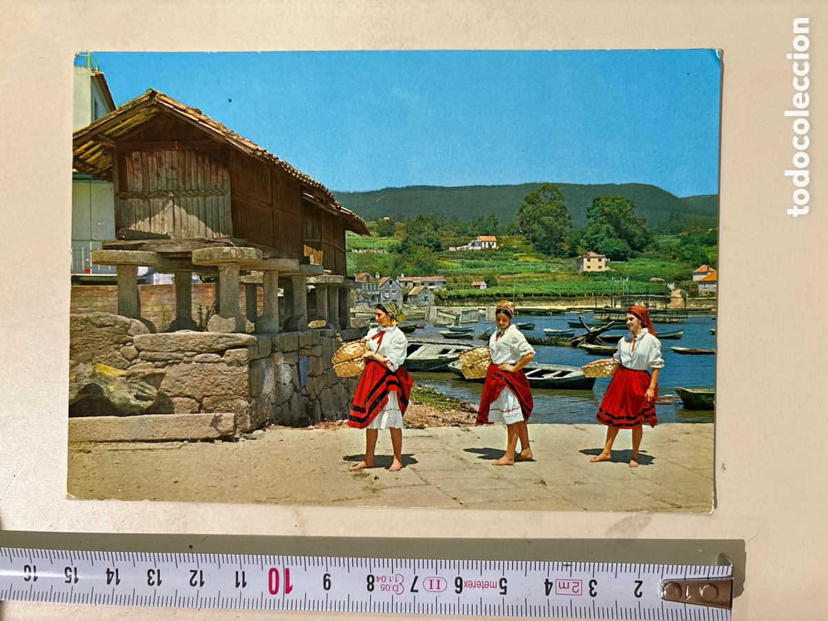 Postales: POSTAL. GALICIA. PESCANTINAS CON SUS TRAJES T&Iacute;PICOS. ED. ARRIBAS. 27 MARZO 1969.