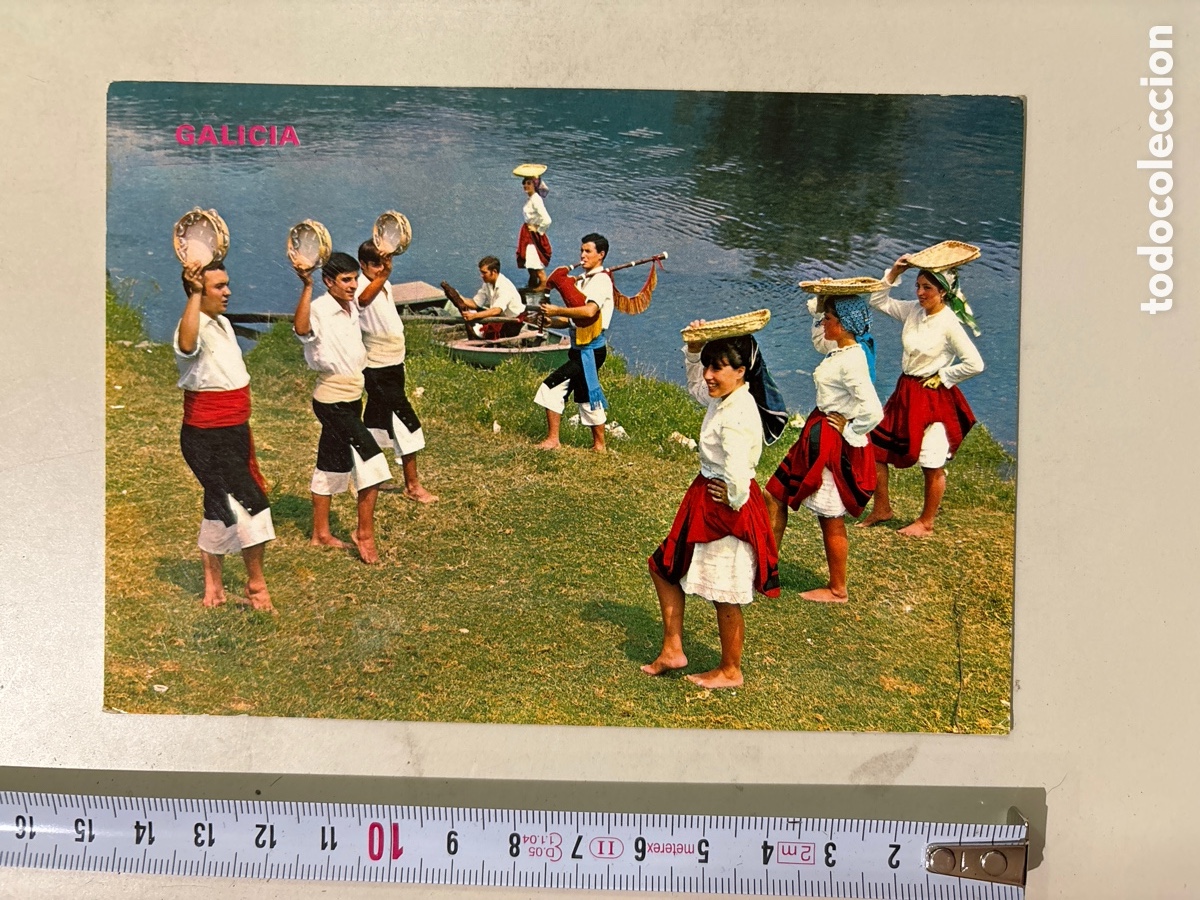 Postales: POSTAL. GALICIA. DANZA DE PATELAS Y PANDEIRAS. ED. PARIS.
