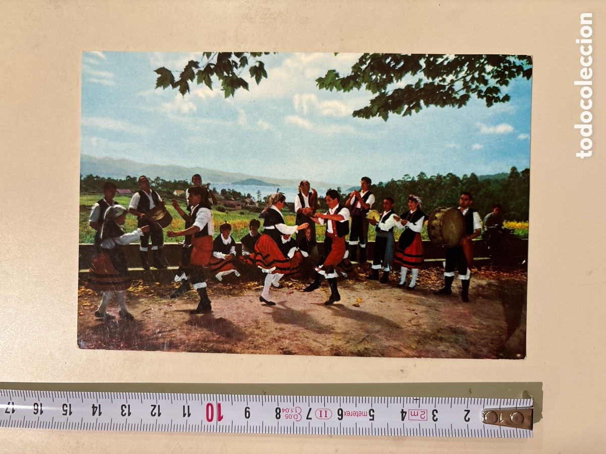 Postkarten: POSTAL. GALICIA, ESPA&Ntilde;A. FIESTA GALLEGA DANZAS CON TRAJES T&Iacute;PICOS. FOTOCOLOR VALMAN, S. A.