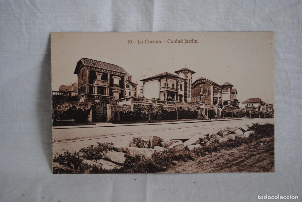 Postales: LA CORU&Ntilde;A - CIUDAD JARDIN . - Foto 1