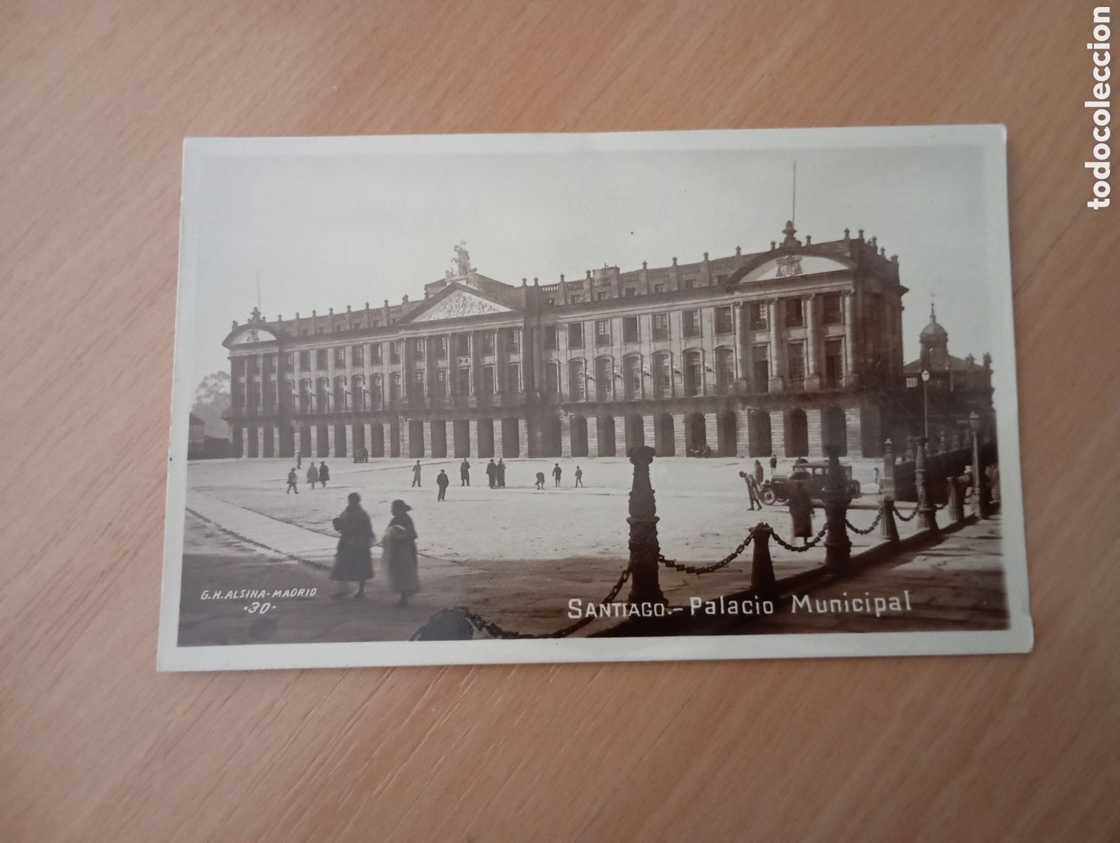 Postales: SANTIAGO DE COMPOSTELA (LA CORU&Ntilde;A) - PALACIO MUNICIPAL - G.H. ALSINA, MADRID - M&Aacute;RGARA