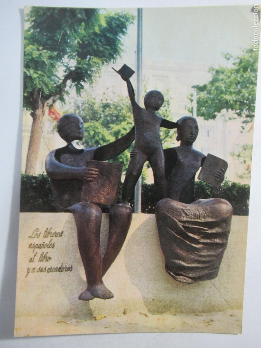 Postales: La Coru&ntilde;a - Monumento al libro Jardines de M&eacute;ndez Nu&ntilde;ez - S/C