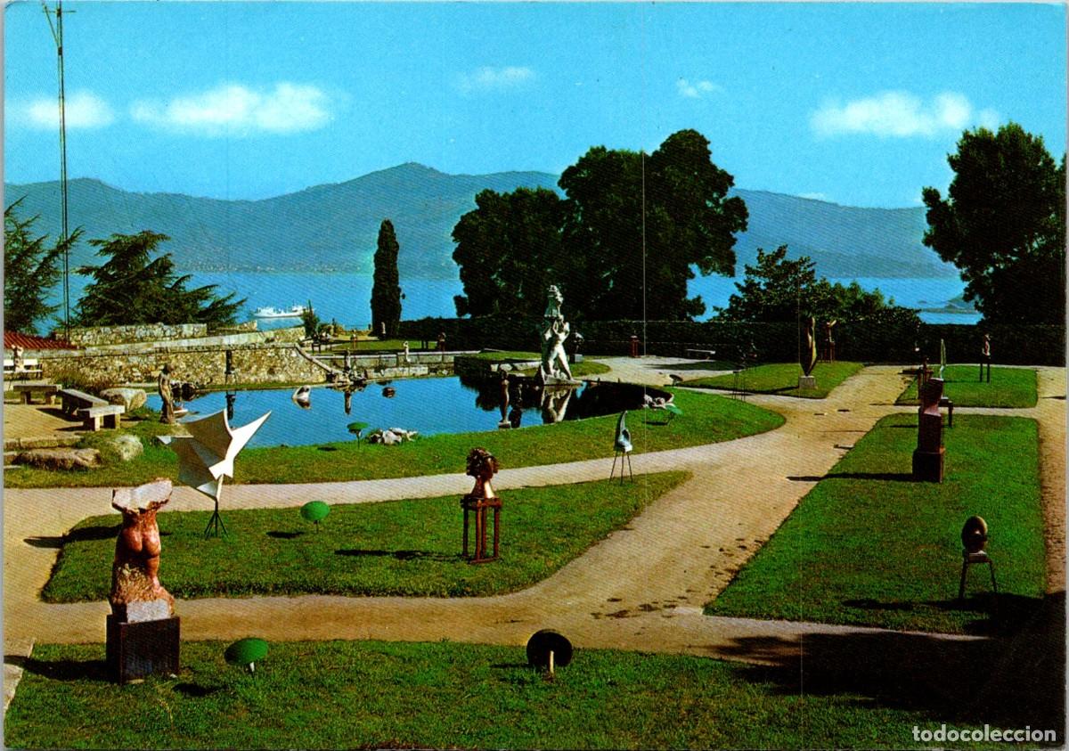 Postales: Vigo - Monte El Castro - Arribas 235 - Exposici&oacute;n: Escultura al Aire Libre (1974) - Pablo Serrano