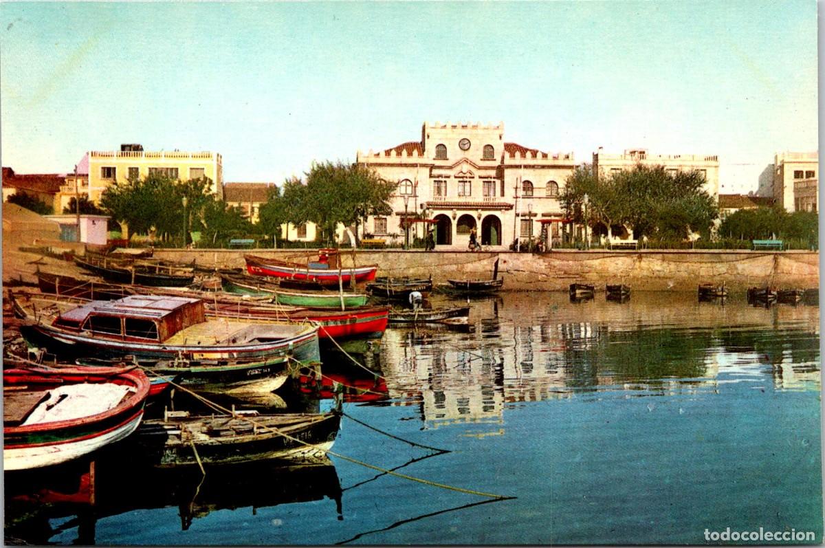 Postales: El Grove (Pontevedra) - Ayuntamiento - F. Valman 40 - 148x98mm