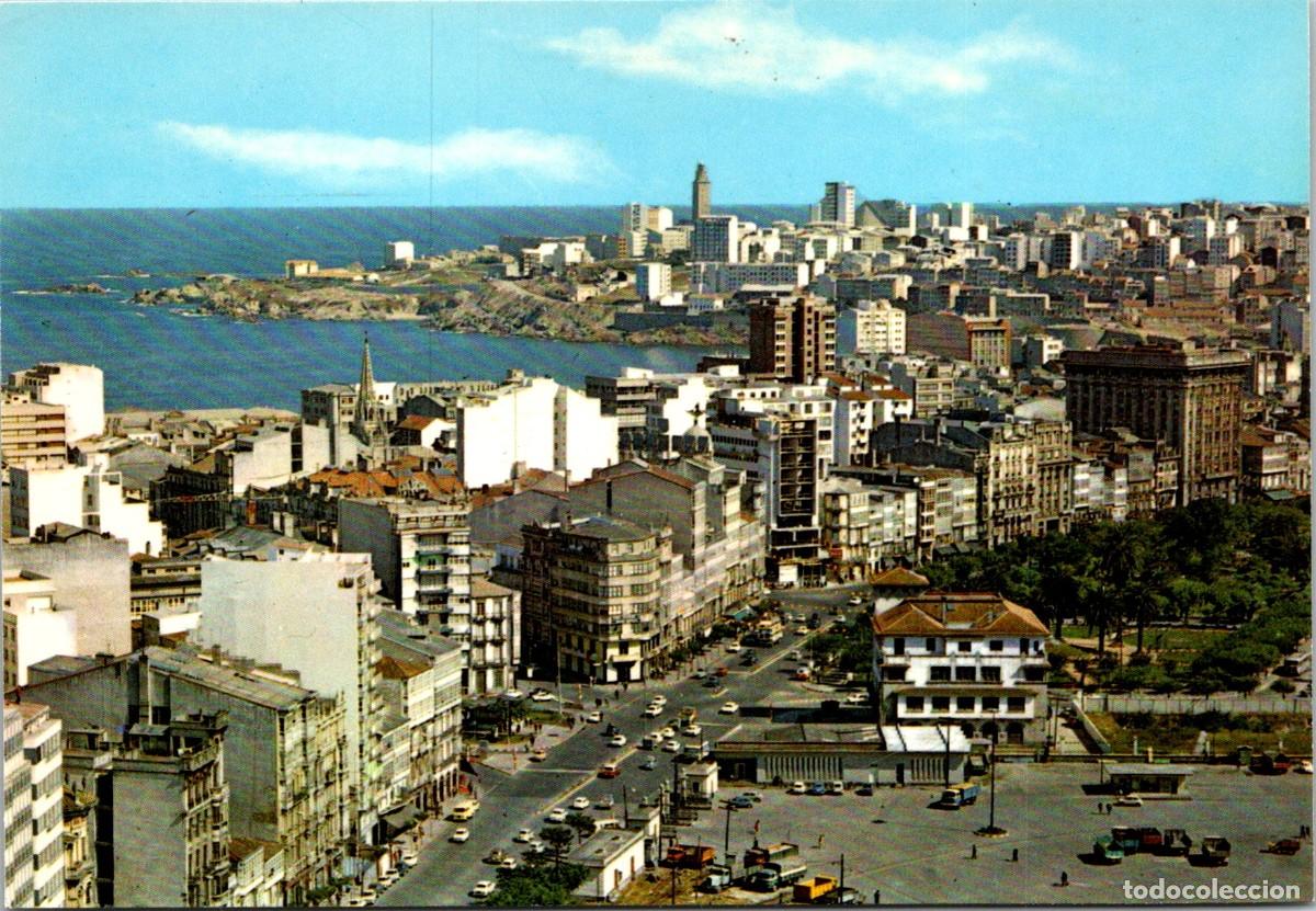 Postales: La Coru&ntilde;a - Vista parcial - Par&iacute;s 674 - Troleb&uacute;s 2 pisos - Camiones