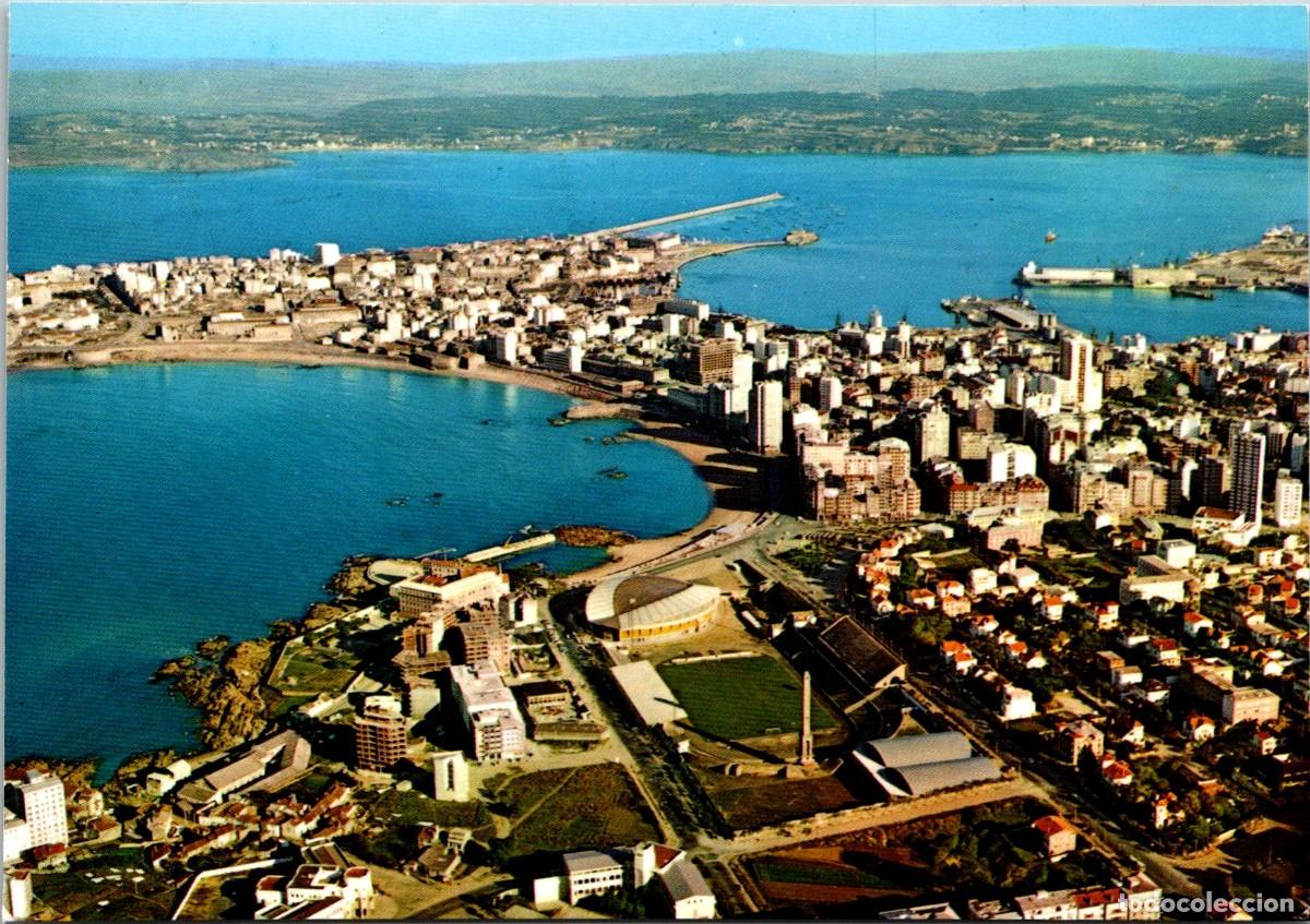 Postales: La Coru&ntilde;a - Vista a&eacute;rea - Alarde 731 - 147x102mm - Campo de Futbol y Palacio de Deportes de Riazor