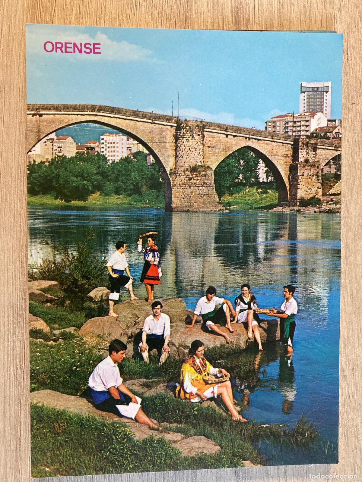 Postales: POSTAL, ORENSE, 2036, ORENSE, PUENTE ROMANO SOBRE EL RIO MI&Ntilde;O Y GRUPO TIPICO