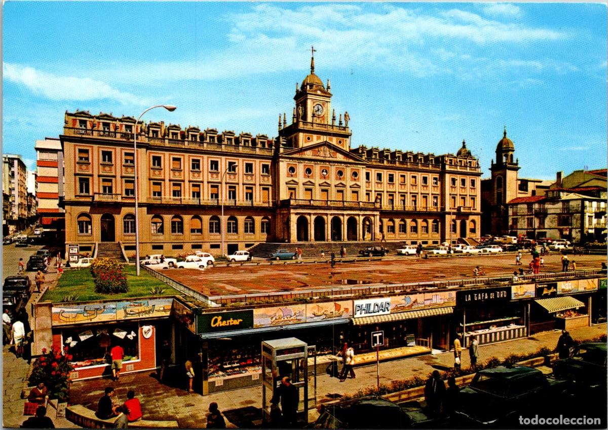 Postales: El Ferrol del Caudillo - Palacio Municipal - Mercado - Cabina Telef&oacute;nica - Parada de Taxis