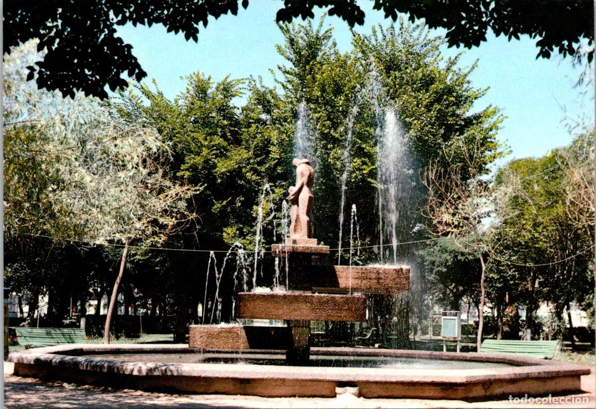 Postales: Puebla del Carami&ntilde;al - Jardines de Valle Incl&aacute;n - Monumento al Emigrante - Pi&ntilde;eiro 3 - In&eacute;dita en To