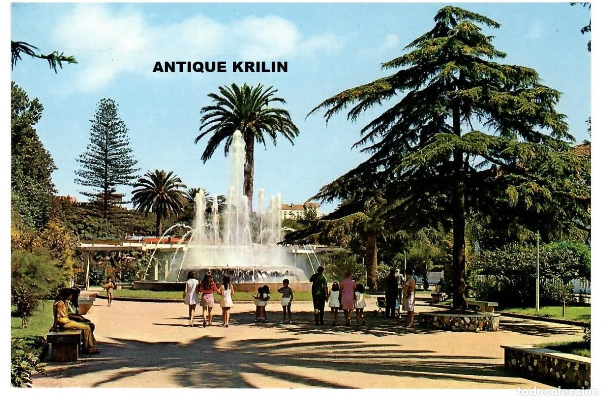 Postales: EL FERROL DEL CAUDILLO N&ordm; 47 JARDINES Y FUENTE / G. GARRABELLA / SIN FRANQUEAR PERO ESCRITA