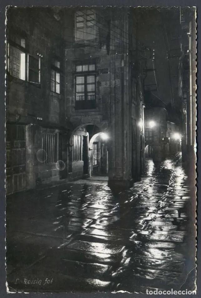 Postkarten: Santiago de Compostela. *R&uacute;a del Villar* Ed. L. Roisin n&ordm; 30. Circulada 1947.