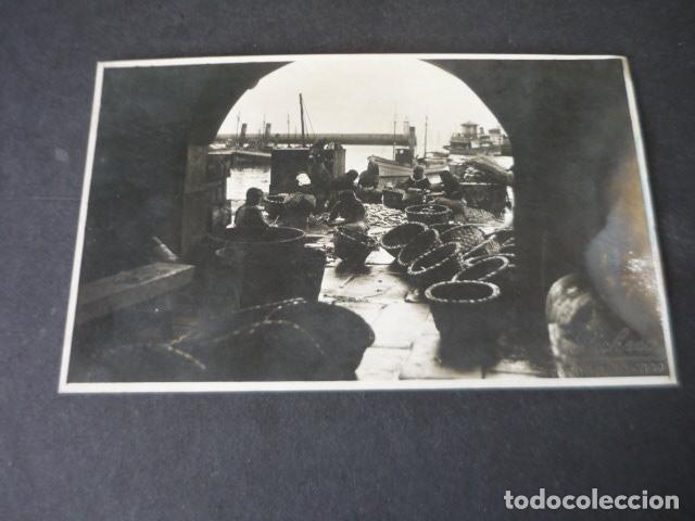 Postales: VIGO PONTEVEDRA ESCENA EN EL PUERTO POSTAL FOTOGRAFICA PACHECO FOTOGRAFO