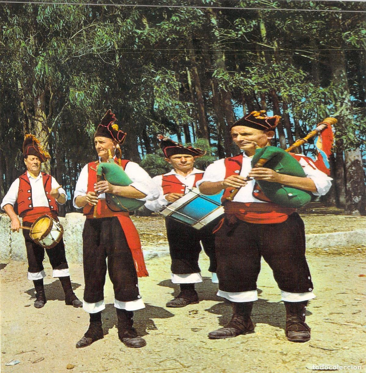 Postales: Postal Galicia Tipos Regionales Gaiteros y Tamborileros