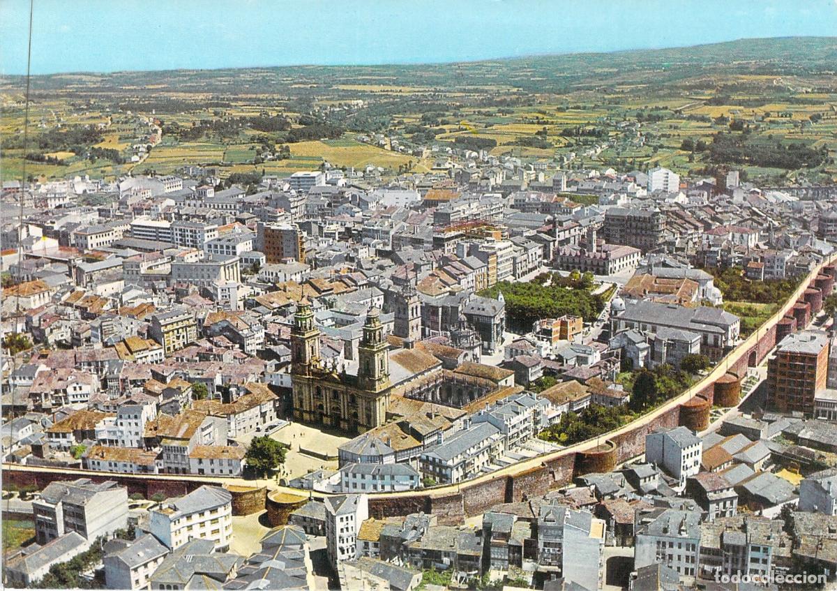 Postales: Postal de Lugo: Vista A&eacute;rea con Muralla Romana y Catedral