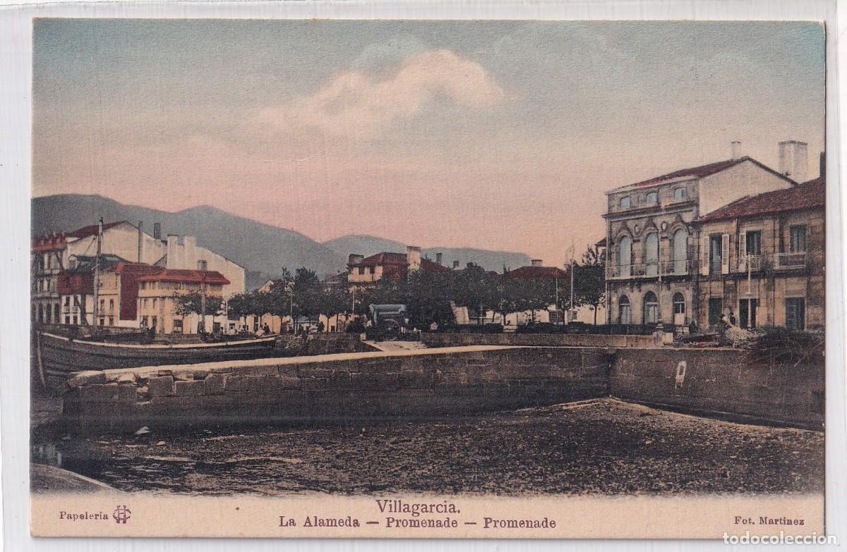 Postales: Villagarc&iacute;a La Alameda. Papeler&iacute;a. Foto Martinez. Sin circular