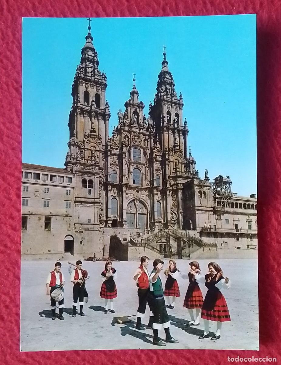 Postales: POSTAL POST CARD GALICE FOLKLORE GALLEGO MU&Ntilde;EIRA MUI&Ntilde;EIRA ANTE LA CATEDRAL DE SANTIAGO COMPOSTELA...