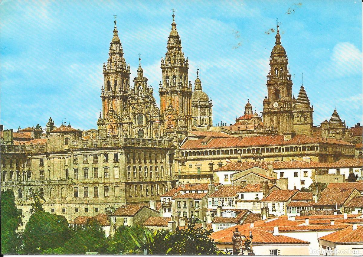 Postales: [POSTAL] Vista parcial y Catedral. Santiago de Compostela (Coru&ntilde;a) (sin circular)