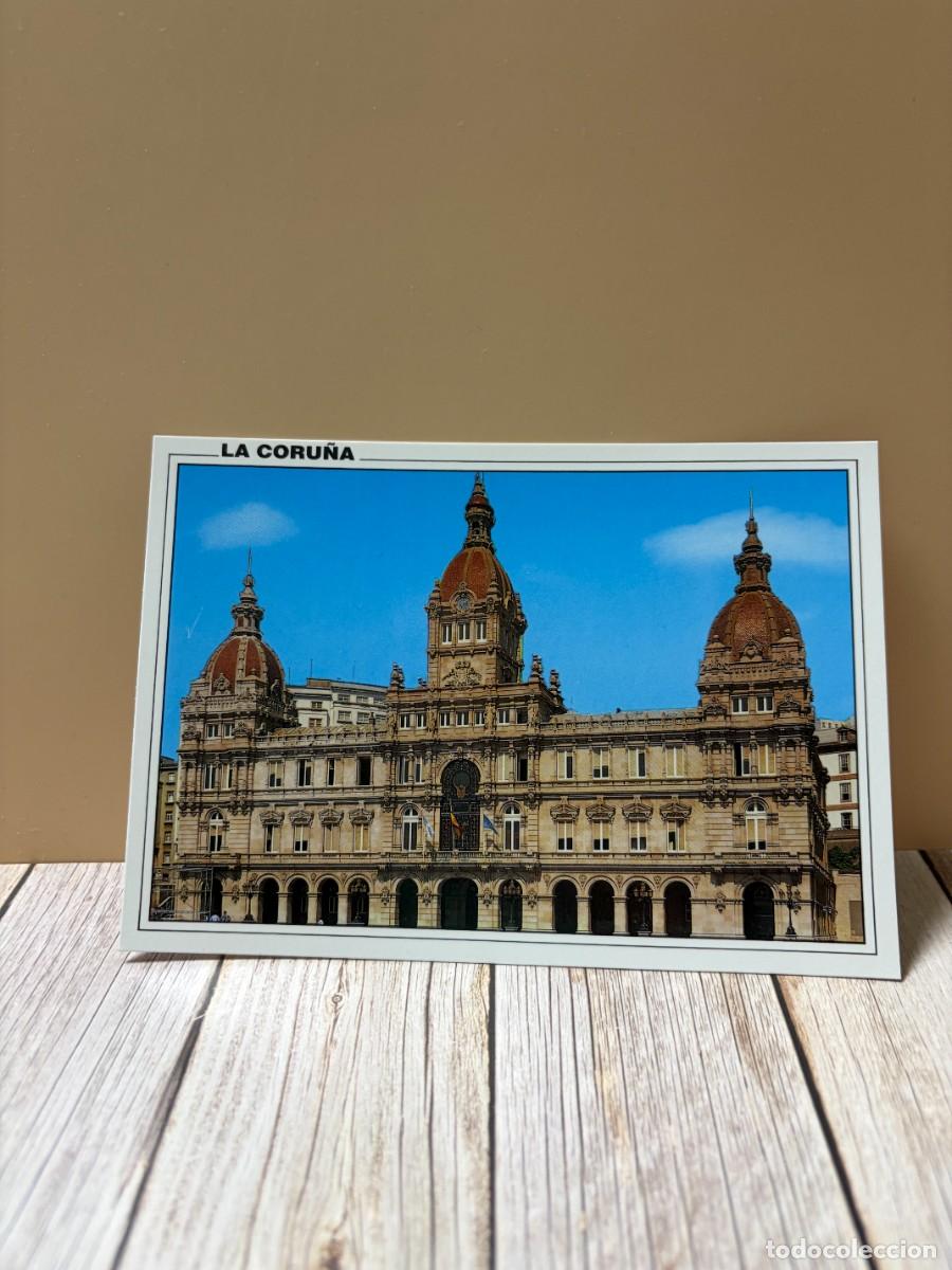 Postales: TARJETA POSTAL. LA CORU&Ntilde;A. 254.- PALACIO MUNICIPAL. EDICIONES ARRIBAS