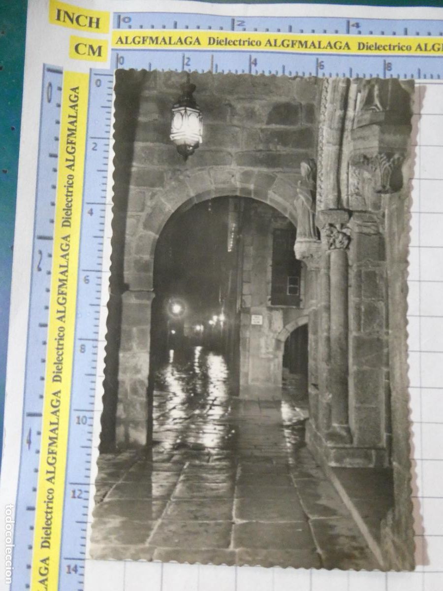 Postales: POSTAL DE LA CORU&Ntilde;A. A&Ntilde;OS 30 50 SANTIAGO DE COMPOSTELA RUA NUEVA NOCTURNA 3 GARRABELLA. 700