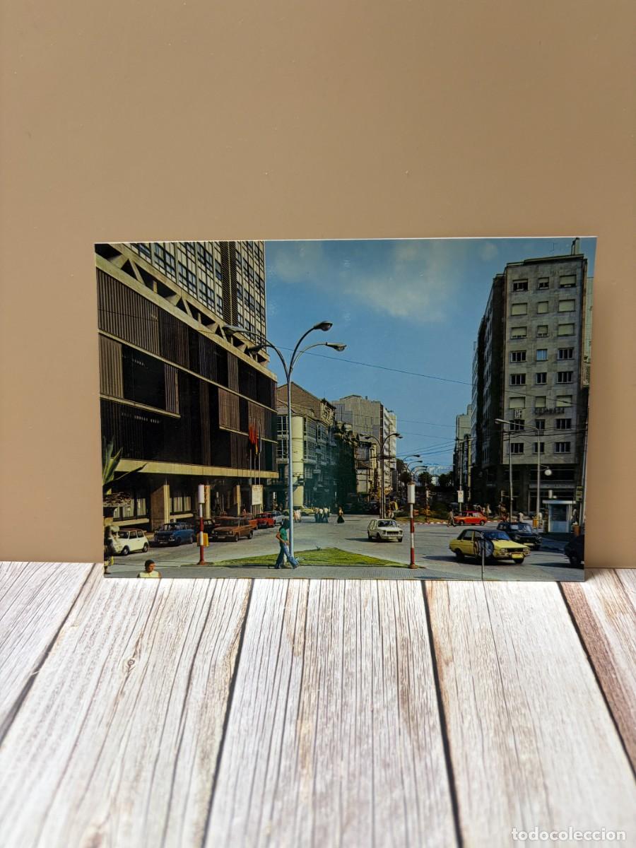 Postales: TARJETA POSTAL. LA CORU&Ntilde;A. 218.- PLAZA DE PONTEVEDRA Y JUANA DE VEGA. EDICIONES ARRIBAS