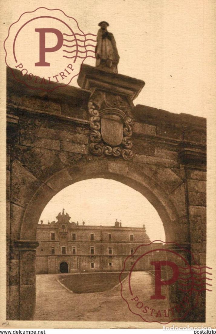 Postales: MONASTERIO DE OSERA FACHADA PRINCIPAL DESDE EL ARCO DE ENTRADA GALICIA ESPA&Ntilde;A ESPAGNE