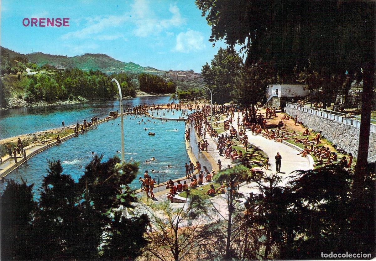 Postales: Postal de la Piscina de Oira en Orense con Ba&ntilde;istas