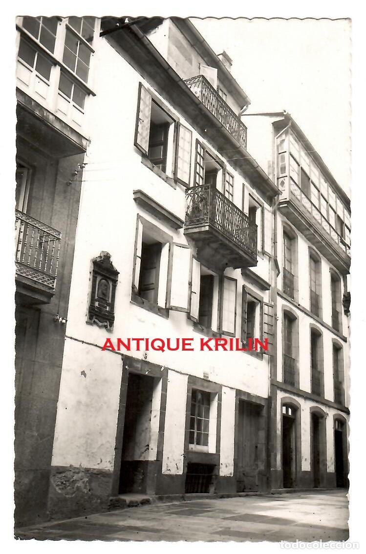 Postales: SANTIAGO DE COMPOSTELA N&ordm; 19 LA CASA DE LA TROYA / EDICIONES LUJO / SIN FRANQUEAR