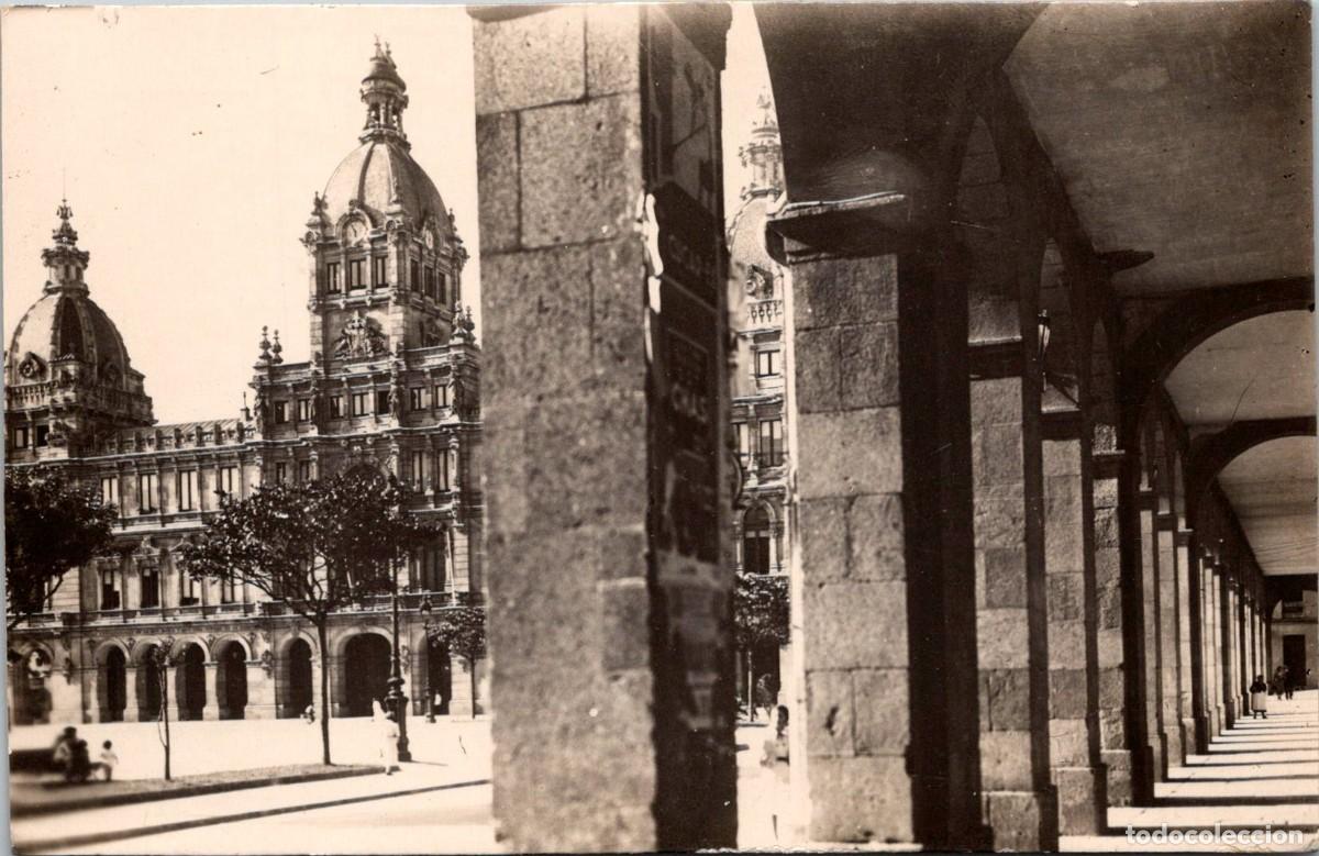 Postales: La Coru&ntilde;a - Plaza de Mar&iacute;a Pita y Ayuntamiento - Postales Bea 7 - 140x90mm