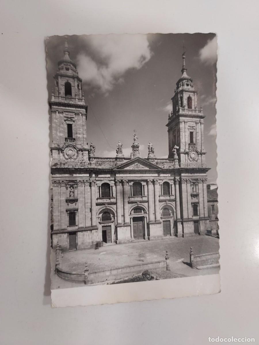 Postales: POSTAL LUGO CATEDRAL FACHADA PRINCIPAL. A&Ntilde;OS 1950. ESCRITA