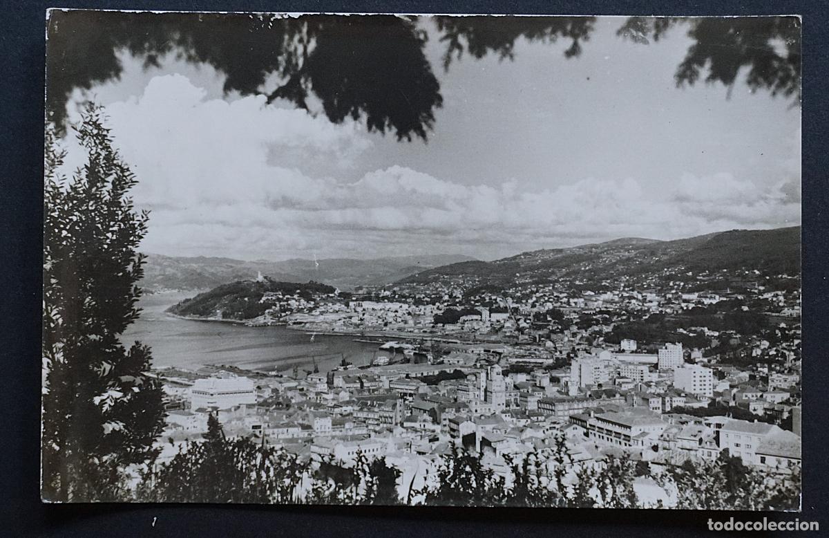 Postales: Vigo, vista parcial desde El Castro, postal circulada el a&ntilde;o 1964