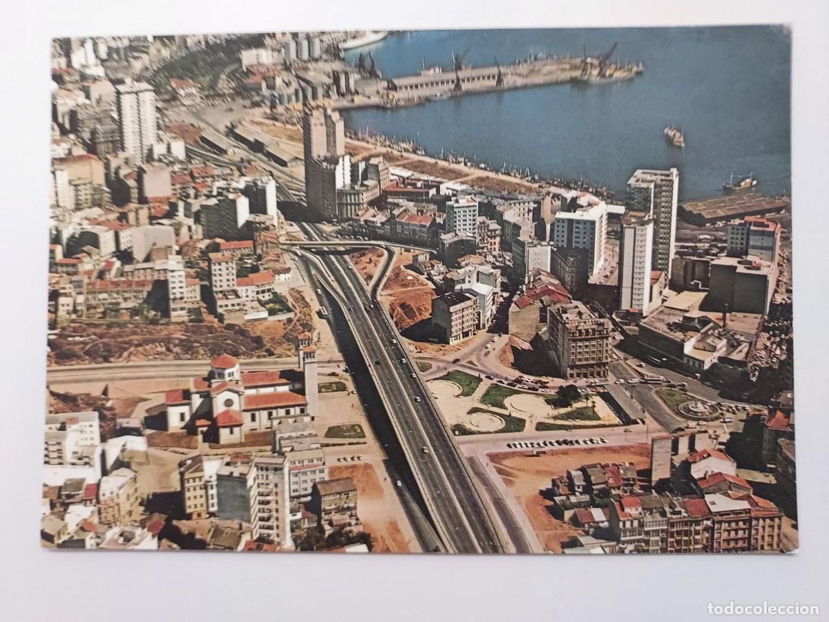 Postales: POSTAL LA CORU&Ntilde;A VISTA PARCIAL AEREA. 1973. SIN CIRCULAR. GARRABELLA 80